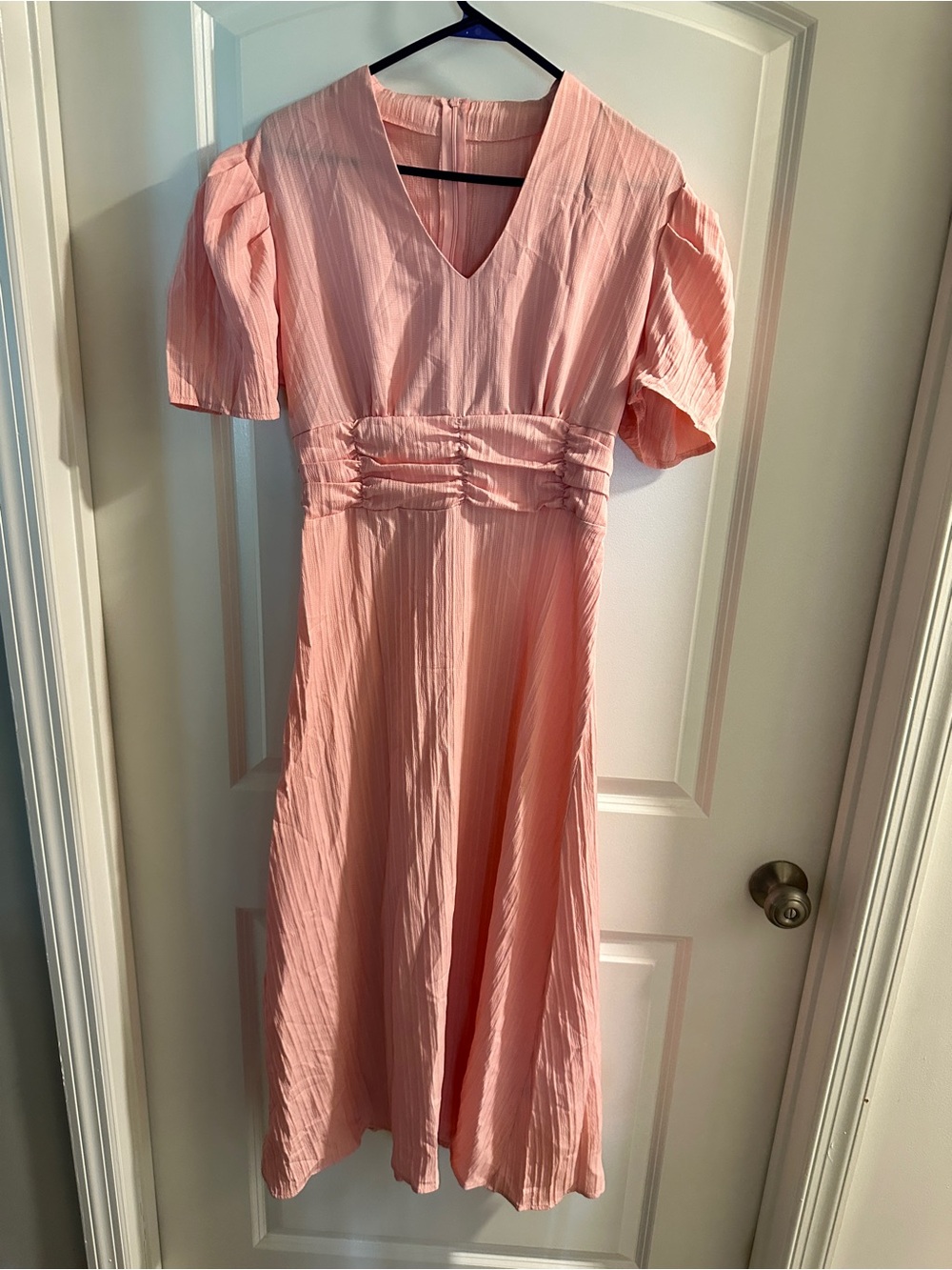 Soft Pink V-Neck Midi Dress with Ruched Waist